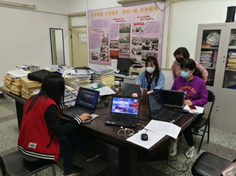 C:\Users\Yaodong\_DDNZone_\My Files\UIBE\博彩社区
工作\1. 研究生教学\c学位\2020毕业\2020毕业答辩\照片\微信图片_20200603104359.jpg