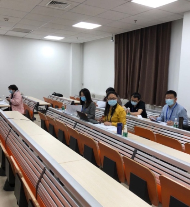 C:\Users\Yaodong\_DDNZone_\My Files\UIBE\博彩社区
工作\1. 研究生教学\a招生\2020硕士招生\照片\微信图片_20200603102116.jpg